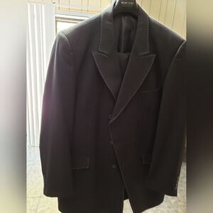 Mans suit DO NOT BUNDLE!